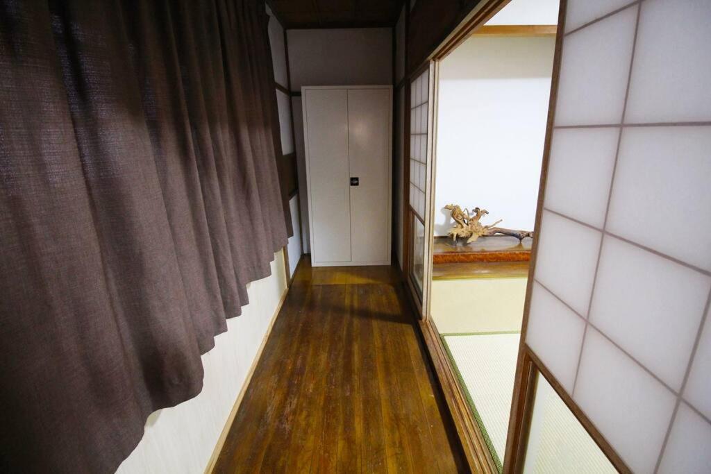 福井駅裏ハウス325貸切民泊 一日一組限定 駅から徒歩7分家族連れ団体様歓迎 *